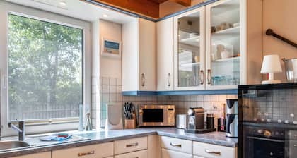 Casa de vacaciones 'Hafenblick' con terraza privada, jardín privado y Wi-Fi