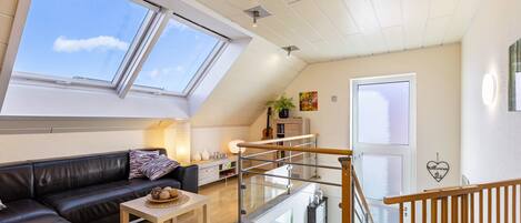 Télévision, chaîne hi-fi