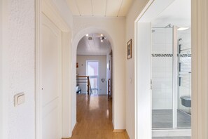 Interior - Apartment 'Luri' with Shared Terrace and Wi-Fi (Gangelt)