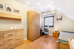 2 bedrooms, free WiFi, bed sheets