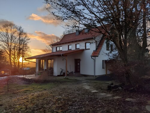 Ferienhaus 'Ahlberg' mit Bergblick, privater Terrasse und WLAN