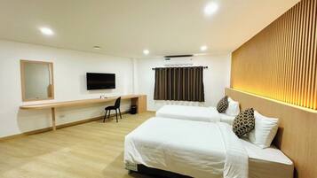 Deluxe-Doppel- oder -Zweibettzimmer | Schreibtisch, kostenloses WLAN, Bettwäsche