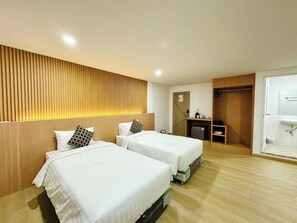 Deluxe Double or Twin Room | Desk, free WiFi, bed sheets - The Cozy 77 - No Parking (Bangkok)