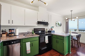 Coffee/tea maker, dining tables - Stunning 2BR Ocean Mountain Sunset View (Pacifica)