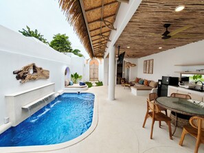 Outdoor pool - New Charming 2-bedroom private pool villa in wonderful Uluwatu (Badung)