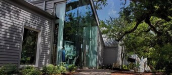 The Porch House off Front Beach