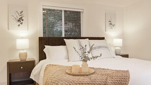 2 chambres, fer et planche à repasser, Wi-Fi, draps fournis