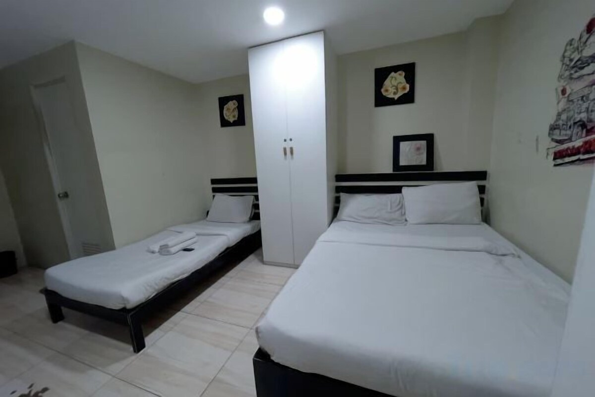 Desk, free WiFi, bed sheets