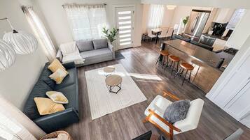 Smart TV, video games