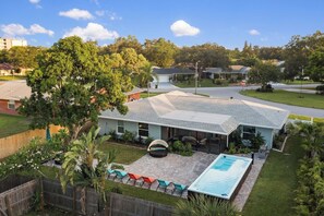 Exterior - Fancy Retreat - Luxury-Pool-BBQ-Karaoke (Bradenton)