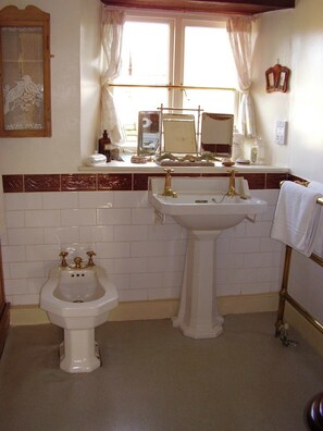 Habitación con 1 cama doble o 2 individuales (The Pine Room) | Baño