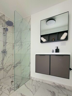 Bathroom - Comfort Suites  (Punta Cana)
