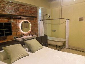 4 bedrooms, iron/ironing board, WiFi, bed sheets - Casa Charlotte Classic&Chic (Santa Marta)