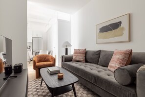 Fernseher, Stereoanlage