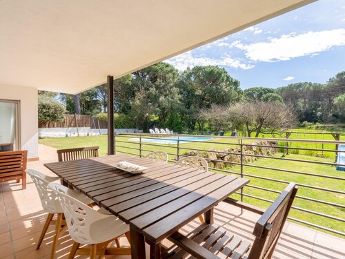 Villa with private pool and barbecue 15min beach