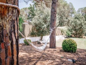 Property grounds - Villa with private pool and barbecue 15min beach (Llagostera)