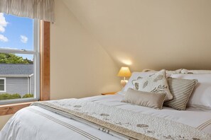 3 bedrooms, WiFi - Perfect World Cup home : Cape Cod Charm & Comfort. Walk to private beach (Bourne)