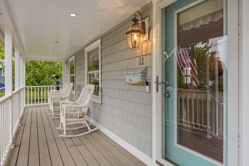 Perfect World Cup home : Cape Cod Charm & Comfort