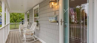 Perfect World Cup home : Cape Cod Charm & Comfort