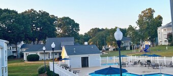 Cozy 1BD/1BA condo in Lake Wylie & Charlotte, NC. Nestled in a tranquil setting