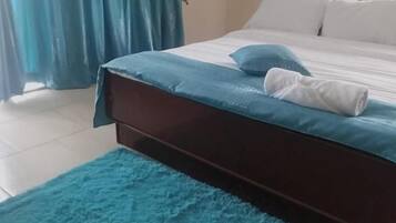 Deluxe Double Room, Garden View | Free WiFi, bed sheets