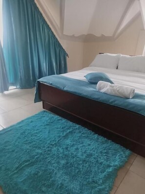 Deluxe Double Room, Garden View | Free WiFi, bed sheets - Mojoh Inn Hotel (Ugunja)