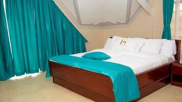 Deluxe Double Room, Garden View | Free WiFi, bed sheets