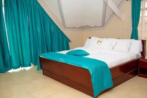 Deluxe Double Room, Garden View | Free WiFi, bed sheets - Mojoh Inn Hotel (Ugunja)