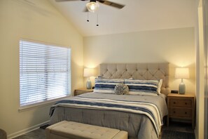 3 chambres, fer et planche à repasser, lit parapluie, Wi-Fi gratuit