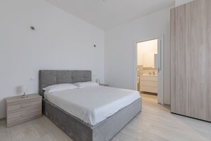 2 makuuhuonetta, silitysrauta/-lauta, Wi-Fi