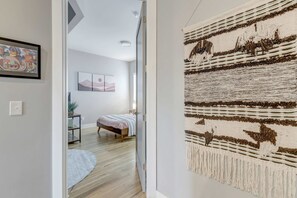 4 bedrooms, desk, iron/ironing board, WiFi