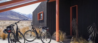Skylark Cabin – Private Luxury Escape with Hot Tub