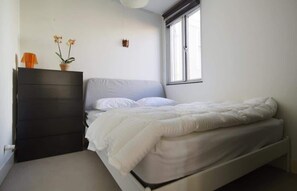 1 bedroom, iron/ironing board, WiFi, bed sheets - Laurier Apartment - in the Jordaan (Amsterdam)