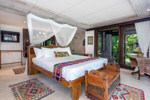 Premium-sviitti | Minibaari, yksilöllisesti kalustettu, työpöytä