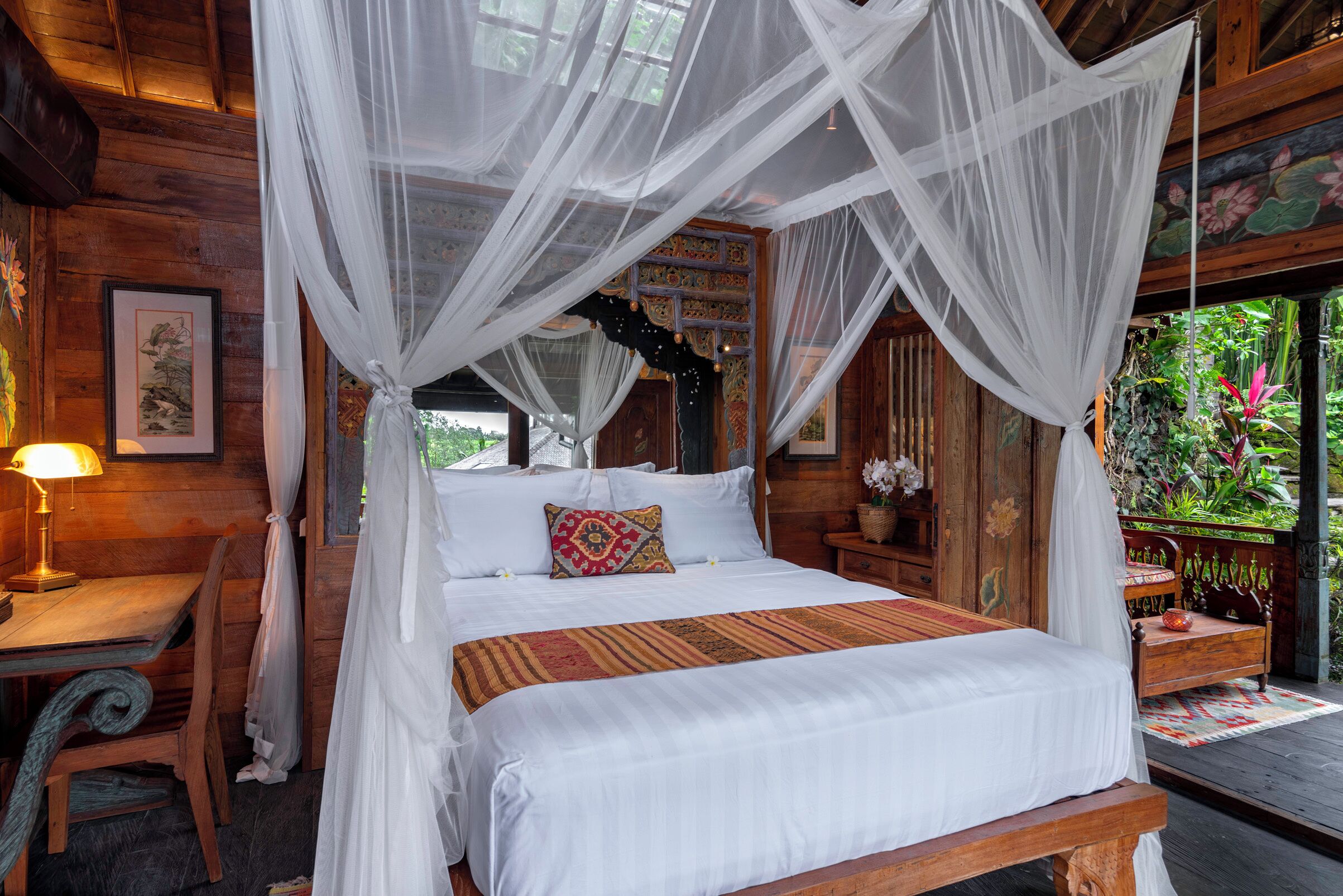 Casa de campo standard, 1 cama de casal, sacada, vista para o jardim | Frigobar, individualmente mobiliados, escrivaninha