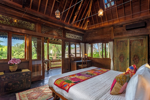 Minibar, individually furnished, desk, laptop workspace