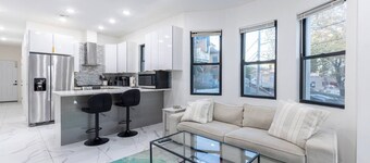 Peaceful Hudson Riverfront Condo Free Parking