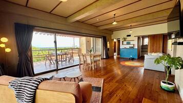 Premium villa, uitzicht op zee | Woonkamer