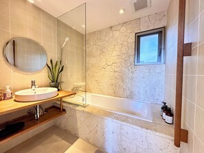 Bathroom - Ocean Palm Villa (Ishigaki)