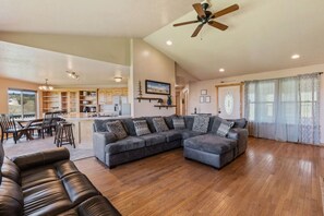 TV connectée, cheminée