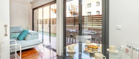 تناول الطعام