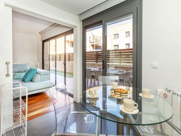 تناول الطعام