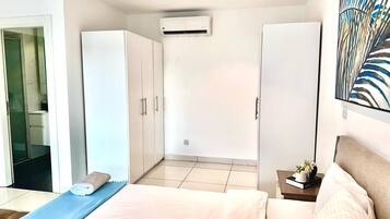 Dúplex, balcón | Escritorio y wifi gratis