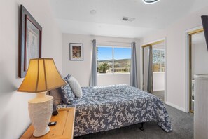 3 bedrooms, iron/ironing board, travel cot, free WiFi