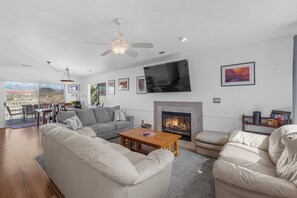 Smart TV, ping pong, books