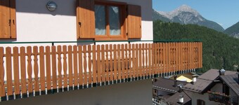 COMFORTABLE APARTMENT: SPECIAL YOUR STAY IN THE MAJESTIC DOLOMITES
