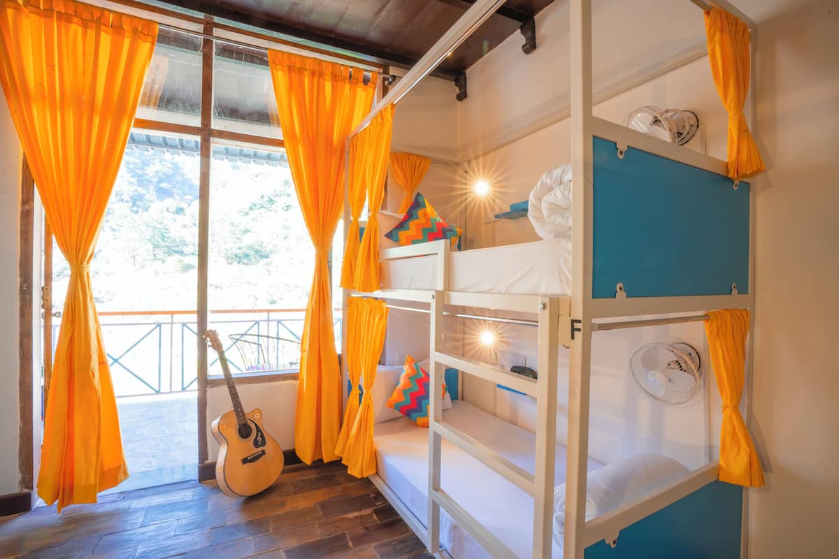 Bed in 6 Bed Mixed A/C Dormitory Room with Ensuite Bathroom