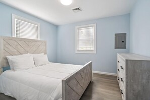 3 chambres, fer et planche à repasser, Wi-Fi gratuit