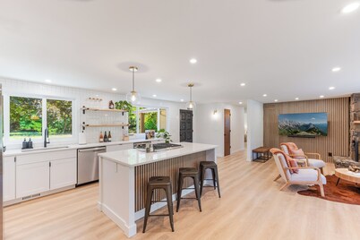 Wilfern Ranch: Lux New Mid-Century Modern Home