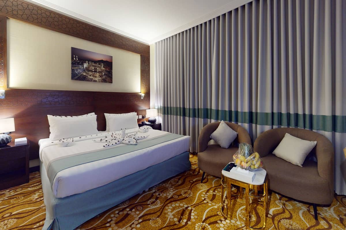 Deluxe Double Room | Egyptian cotton sheets, premium bedding, in-room safe, blackout drapes